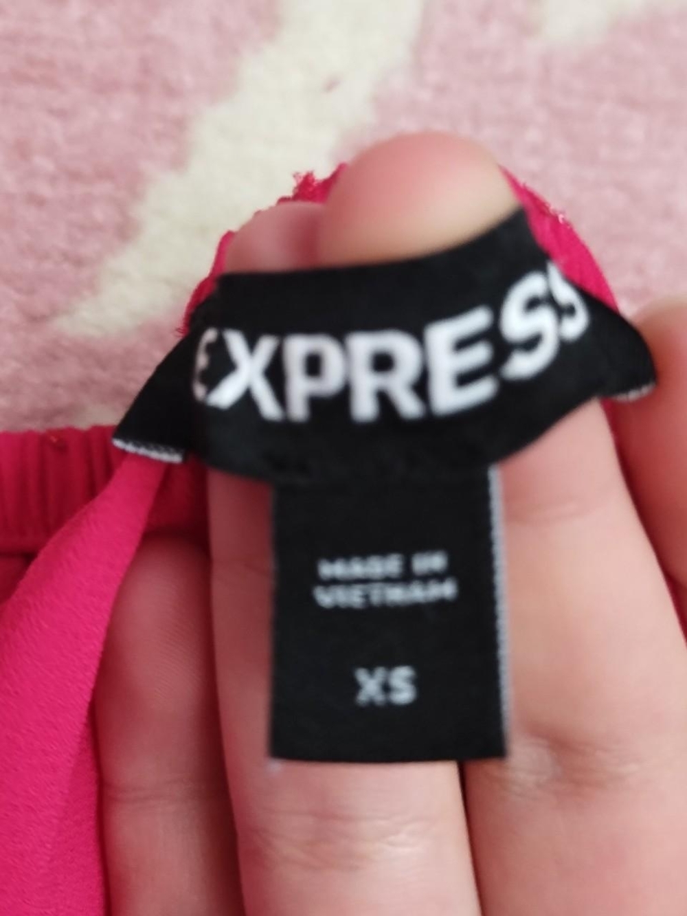 Express Pink Off-Shoulder Top - Picture 2 of 4